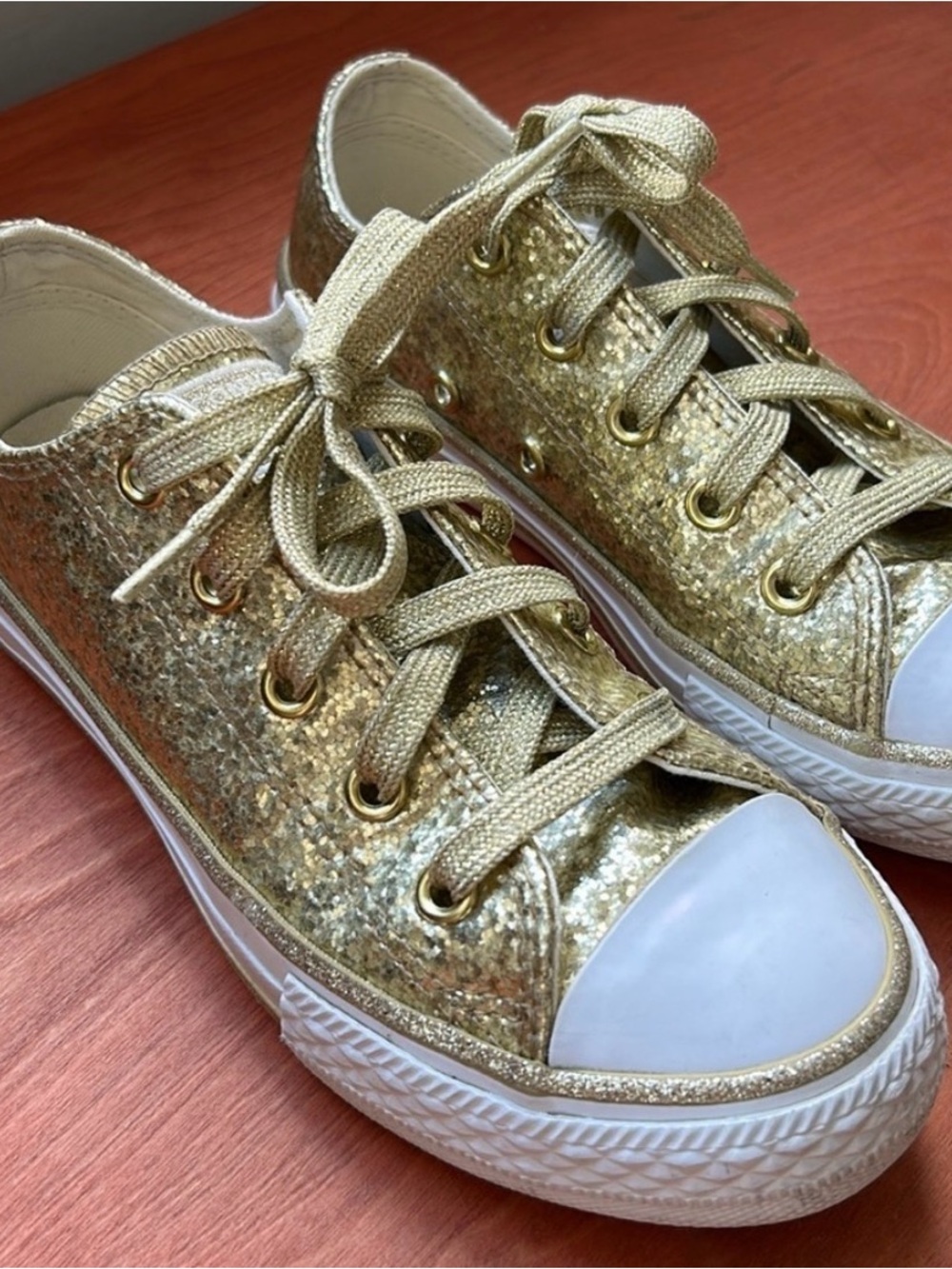 Converse Kids Gold Glitter Low-Top Sneakers